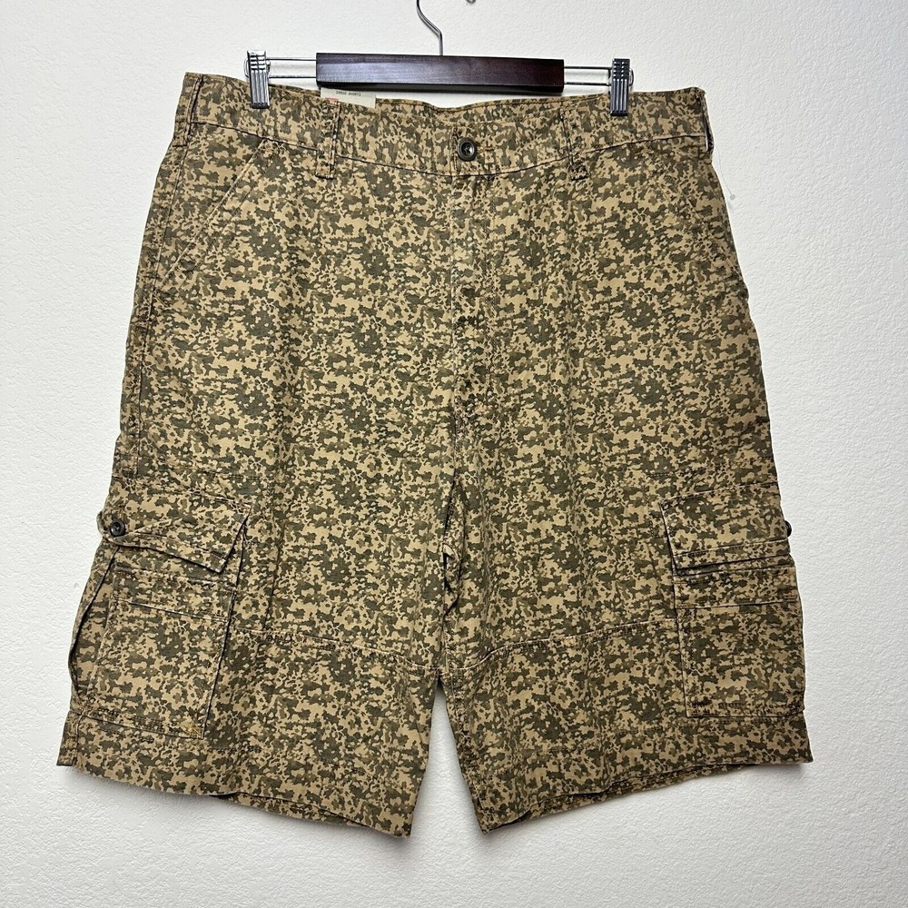 Levi Size 38 Short Desert Camo NWT Below Waist/Knee Relaxed Fit 100%Cotton Cargo
